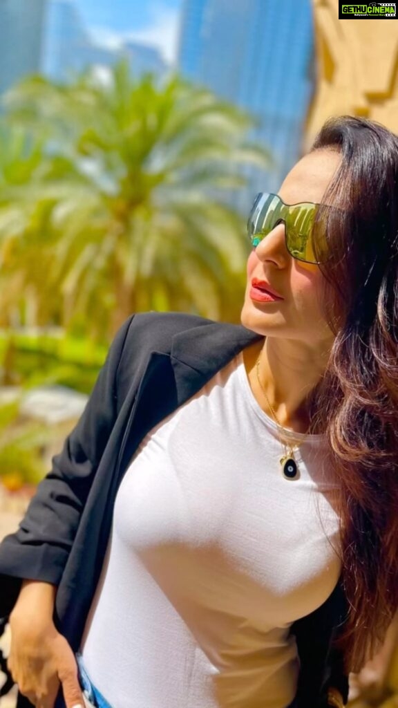 Ameesha Patel Instagram - Beautiful DUBAI💥💥