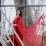 Ameya Mathew Instagram - ഈ ക്രിസ്തുമസ് നാളുകളിൽ എന്നെന്നും ഓർത്തുവയ്ക്കാൻ കഴിയുന്ന മനോഹരമായ നിമിഷങ്ങൾ നിങ്ങള്‍ക്കു ലഭിക്കട്ടെ, സന്തോഷവും ചിരിയും ജീവിതത്തില്‍ എന്നും നിറയട്ടെയെന്നും പ്രാർത്ഥിച്ചുകൊണ്ട് ഏവർക്കും എന്റെ ക്രിസ്തുമസ് ആശംസകൾ..!!! 🎄❤️🎅 📷 @pkp_photography___ Outfit @chakitha_designs @janki_remya MUA @soumyashyam_makeupartist 📍 @theshackbistroindia . . #merrychristmas #xmas #vibe #❤️ Kochi, India