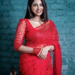 Ameya Mathew Instagram - ഈ ക്രിസ്തുമസ് നാളുകളിൽ എന്നെന്നും ഓർത്തുവയ്ക്കാൻ കഴിയുന്ന മനോഹരമായ നിമിഷങ്ങൾ നിങ്ങള്‍ക്കു ലഭിക്കട്ടെ, സന്തോഷവും ചിരിയും ജീവിതത്തില്‍ എന്നും നിറയട്ടെയെന്നും പ്രാർത്ഥിച്ചുകൊണ്ട് ഏവർക്കും എന്റെ ക്രിസ്തുമസ് ആശംസകൾ..!!! 🎄❤️🎅 📷 @pkp_photography___ Outfit @chakitha_designs @janki_remya MUA @soumyashyam_makeupartist 📍 @theshackbistroindia . . #merrychristmas #xmas #vibe #❤️ Kochi, India