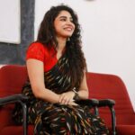 Ameya Mathew Instagram - നിയമ കലാലയത്തിൽ നിയമ വിദ്യാർത്ഥികളോടൊപ്പം നിയമത്തിന്റെ വഴിയിൽ...😁 Thank you for the invitation, GLCT. Happy to be a part of this campaign " Get Ovary It", dealing with Menstrual health.✨ @priyadarshini_glct @ksuglctvm . . 📸 @drop_mot0 Govt. Law College, Trivandrum
