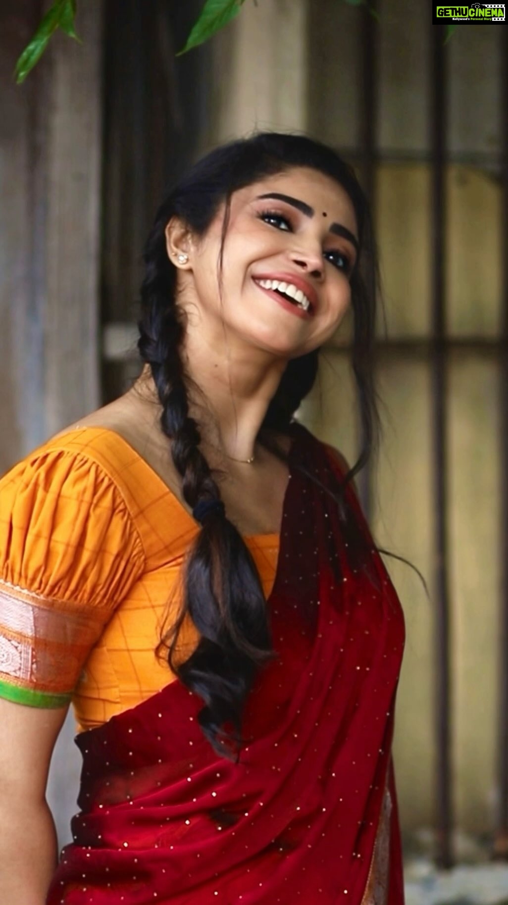 Ameya Mathew Instagram - സത്യഭാമ!😌👧🏻 Outfit: @ivalinmabia Muah: @ramyaa_makeupartistry Team: @shotsbyuv @sat_narain Video cuts and edits : @clip_tuner #tamilponnu #chennai #❤️ Chennai, India