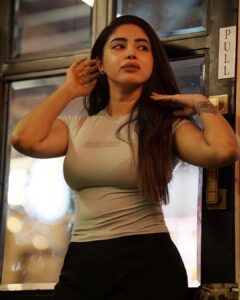 Ameya Mathew Instagram - കണ്ണുകൾ കഥ പറയുമ്പോൾ...😌👀🫣🫢
.
.
📸 @im_yadhuvenugopal 
📍 @foxhole.tcr