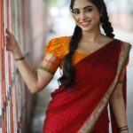 Ameya Mathew Instagram - പസങ്കകളുക്ക്‌ പൊണ്ണുങ്കെ ടഫാ ഇറുക്രത് വിടെ ക്യൂട്ടാ… ഇന്നസെന്റാ… ഇറുക്രവങ്കളെ താൻ റൊമ്പ പിടിക്കും…!!😌🤓😅🙊 . . Team: @shotsbyuv @sat_narain Outfit: @ivalinmabia Muah: @ramyaa_makeupartistry #tamilponnu #chennai #❤️ Chennai, India
