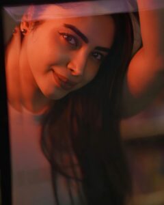 Ameya Mathew Instagram - കണ്ണുകൾ കഥ പറയുമ്പോൾ...😌👀🫣🫢
.
.
📸 @im_yadhuvenugopal 
📍 @foxhole.tcr