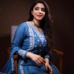 Ameya Mathew Instagram - ഭൂതകാലത്തെ വിട്ട് വർത്തമാനകാലത്ത് ജീവിച്ച് ഭാവിയെക്കുറിച്ച് സ്വപ്നം കാണുക... It’s all about those happy moments…!🤩 . @vidya.portal , Thank you for inviting me over for your new branch's inauguration.💫 . Photography : @stories_by_abinphotography Costume : @jishnuandvishnu Make-up n’ Hair : @neethusmruthy @fashion.fleek.kochi Pathanamthitta