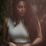 Ameya Mathew Instagram - പുതിയ നഗരത്തിൽ പുതിയ തുടക്കങ്ങൾ…പുതിയ ആളുകൾക്കിടയിൽ പുതിയ യാത്രകൾ... പഴയ വേഷത്തിൽ ഞാൻ…!😌💫😁🥳 . . Captured by @sat_narain 🤩 Special thanks to @arunprajeethm 🤩. Always grateful !💫 #chennai #exploringthestreets Chennai, India
