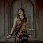 Ameya Mathew Instagram - മാട്രിമോണിയൽ പിക്സ് ബി ലൈക്ക് !😌👰🏻‍♀️💫 . . Photography : @jk_jinu Outfit : @jishnuandvishnu MUA: @richuvivek Assisted by : @asprins.of.insta @anandhu__subhash . . #beingtraditional