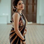 Ameya Mathew Instagram - മാട്രിമോണിയൽ പിക്സ് ബി ലൈക്ക് !😌👰🏻‍♀️💫 . . Photography : @jk_jinu Outfit : @jishnuandvishnu MUA: @richuvivek Assisted by : @asprins.of.insta @anandhu__subhash . . #beingtraditional