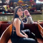Ameya Mathew Instagram - 🎶തങ്കത്തോണി തെൻമലയോരം കണ്ടേ... 🎶 . . #thailand #bangkok #traveldiaries Bangkok Thailand