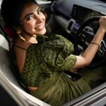 Ameya Mathew Instagram - ആദ്യം S-Presso വന്നു… പിന്നെ Polo GT വന്നു… ഇപ്പോൾ ദാ ഇവനും… പുതിയ ചങ്ങായി ‘KIA SONET’. 🤩 ആരായിരിക്കും അടുത്തത് ?? കുറ്റപ്പെടുത്തുന്നവരും വിമർശിക്കുന്നവരും ആ പണി ചെയ്യട്ടെ... നമ്മൾ മുന്നേറി പൊയ്ക്കോണ്ടേയിരിക്കുക. പോകാനേറെ ദൂരമുണ്ടിനിയും…🚗💨💥🥳 For the ardent vehicle lover in me, and to more journeys forward. By the grace and blessings from Almighty, I've switched to my third ride- Kia Sonet.🖤 @kiamotorindia . . #newride #kia #milestogo #travelcompanion Outfit @jishnuandvishnu 💄 @touchedbyreshma 📸 @aswin.ajayakumar_ NCS KIA Trivandrum