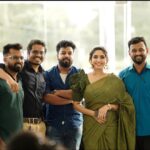 Ameya Mathew Instagram - ആദ്യം S-Presso വന്നു… പിന്നെ Polo GT വന്നു… ഇപ്പോൾ ദാ ഇവനും… പുതിയ ചങ്ങായി ‘KIA SONET’. 🤩 ആരായിരിക്കും അടുത്തത് ?? കുറ്റപ്പെടുത്തുന്നവരും വിമർശിക്കുന്നവരും ആ പണി ചെയ്യട്ടെ... നമ്മൾ മുന്നേറി പൊയ്ക്കോണ്ടേയിരിക്കുക. പോകാനേറെ ദൂരമുണ്ടിനിയും…🚗💨💥🥳 For the ardent vehicle lover in me, and to more journeys forward. By the grace and blessings from Almighty, I've switched to my third ride- Kia Sonet.🖤 @kiamotorindia . . #newride #kia #milestogo #travelcompanion Outfit @jishnuandvishnu 💄 @touchedbyreshma 📸 @aswin.ajayakumar_ NCS KIA Trivandrum