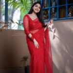 Ameya Mathew Instagram - ഈ ക്രിസ്തുമസ് നാളുകളിൽ എന്നെന്നും ഓർത്തുവയ്ക്കാൻ കഴിയുന്ന മനോഹരമായ നിമിഷങ്ങൾ നിങ്ങള്‍ക്കു ലഭിക്കട്ടെ, സന്തോഷവും ചിരിയും ജീവിതത്തില്‍ എന്നും നിറയട്ടെയെന്നും പ്രാർത്ഥിച്ചുകൊണ്ട് ഏവർക്കും എന്റെ ക്രിസ്തുമസ് ആശംസകൾ..!!! 🎄❤️🎅 📷 @pkp_photography___ Outfit @chakitha_designs @janki_remya MUA @soumyashyam_makeupartist 📍 @theshackbistroindia . . #merrychristmas #xmas #vibe #❤️ Kochi, India