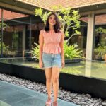 Ameya Mathew Instagram – നിങ്ങൾ സന്തോഷത്തിലാണെങ്കിൽ തീർച്ചയായും അത് നിങ്ങളുടെ മുഖത്ത് പ്രതിഫലിക്കും… ദാ.. ഇതുപോലെ…😁🤓🤩🥳
.
.
📸 @kirankatticaran 😘
📍 @saptharesortandspa Saptha Resort & Spa