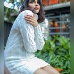 Ameya Mathew Instagram - 'വെള്ള'രിക്കാ പട്ടണം !😜😬🤍🕊️ . 📸 @robin_fotografia 💄 @akhilasmakeover_ 📍 @40.feet #picoftheday #peaceful Trivandrum, India