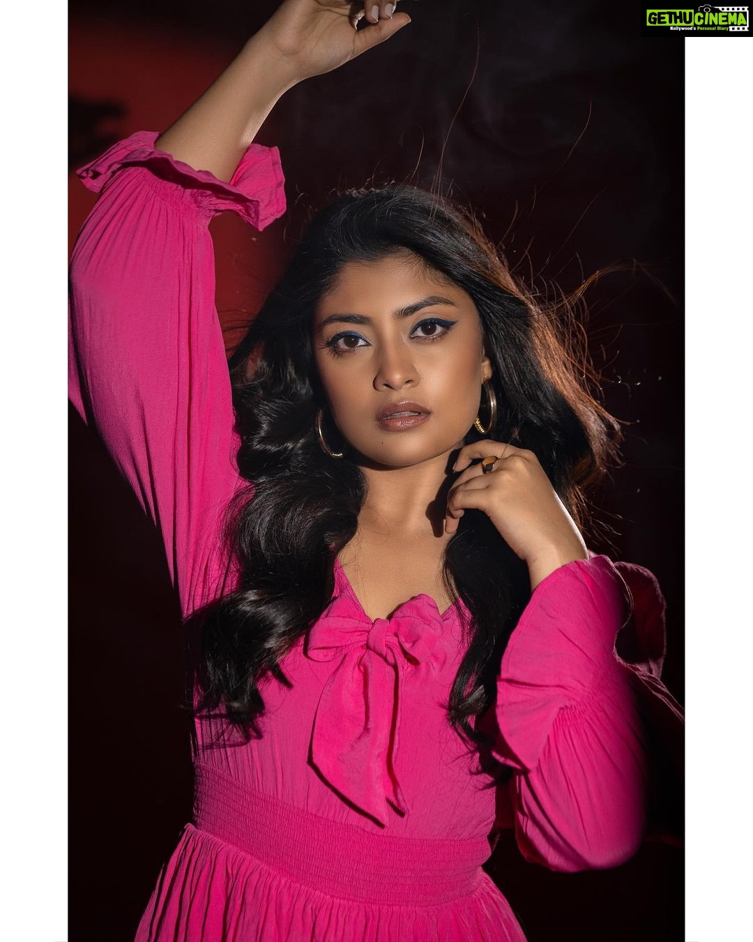 Ammu Abhirami Instagram - ♥️♥️♥️ Photography team: @talesbyashif @shotsbyuv @the.portrait.culture @sat_narain @srivathsan_vijayaraghavan Makeup: @salomirdiamond @teamdiamondartistry