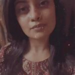 Ammu Abhirami Instagram – 🖤Unakkul Naanae🖤 
This impromptu video of mine synced well with my current favourite music so here we go…🖤