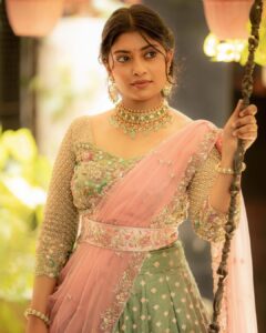 Ammu Abhirami Instagram - 🪔🪔🪔
Outfit @nirali_design_house
Lens @camerasenthil 
Mua @makeup_by_kez
Hairstylist @banu_hairstylist_sareedrapist
Jewellery @challani_jewellery
Shoot organized by @rrajeshananda