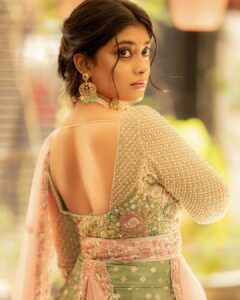 Ammu Abhirami Instagram - 🪔🪔🪔
Outfit @nirali_design_house
Lens @camerasenthil 
Mua @makeup_by_kez
Hairstylist @banu_hairstylist_sareedrapist
Jewellery @challani_jewellery
Shoot organized by @rrajeshananda