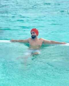 Ammy Virk Instagram - Heaven on earth ❤️
@sunsiyamiruveli @sunsiyamresorts @pickyourtrail 🤗❤️🤗