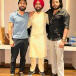 Ammy Virk Instagram - Wadde veer ❤️ @binnudhillons @dev_kharoud ❤️