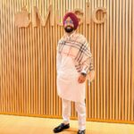 Ammy Virk Instagram - Busy getting paid ❤️