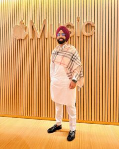 Ammy Virk Instagram - Busy getting paid ❤️