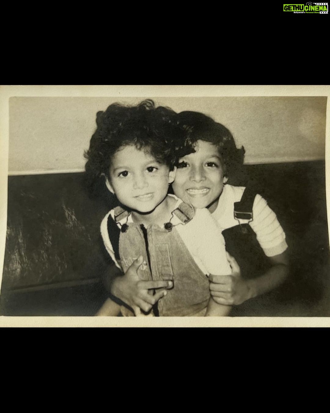 Amrita Arora Instagram - National siblings day appreciation! @malaikaaroraofficial ! Annoying n loving all at once 😂😂😂😂 #iykyk !