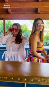 Amrita Arora Instagram - All lies. @amuaroraofficial you know I’m better than you at everything.

PS, I love you.
#HotstarSpecials #MovingInWithMalaika now streaming Mon- Thu 8pm only on @disneyplushotstar

#MIMonHotstar #MovingInWithMalaikaOnHotstar

@banijayasia @deepak30000 @mrinalinni @shyamrathi1411 @banijaygroup @balangirish @sageinsta @khuzema_kezer