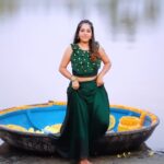Amrutha Nair Instagram - 💐 Outfit @pradwana Video @vipinjkumar @colorpadam_photography MEA @blushingtone_by_veenavineeth