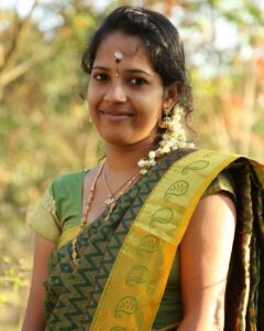 Amrutha Nair Instagram - ചില ചിത്രങ്ങൾ♥️

#old #memories #life #change #years