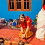 Amrutha Nair Instagram - വ്രതശുദ്ധിയോടെ എല്ലാ സങ്കടങ്ങളും എല്ലാ ആഗ്രഹങ്ങളും അമ്മയിൽ അർപ്പിച്ചുകൊണ്ട് മറ്റൊരു പൊങ്കാല കൂടി #attukalpongala ♥️ Trivandrum, India