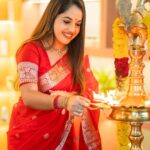 Amrutha Nair Instagram - Inauguration day @nila_make_overs Attire @varnudais Kollam
