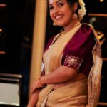 Amrutha Nair Instagram - I loved it 🤍 I draped it ! Saree @varnudais Blouse @vybhadesignerstudio Jewellery @chungath_jewellery MUA @brides_of_deepthi Trivandrum, India