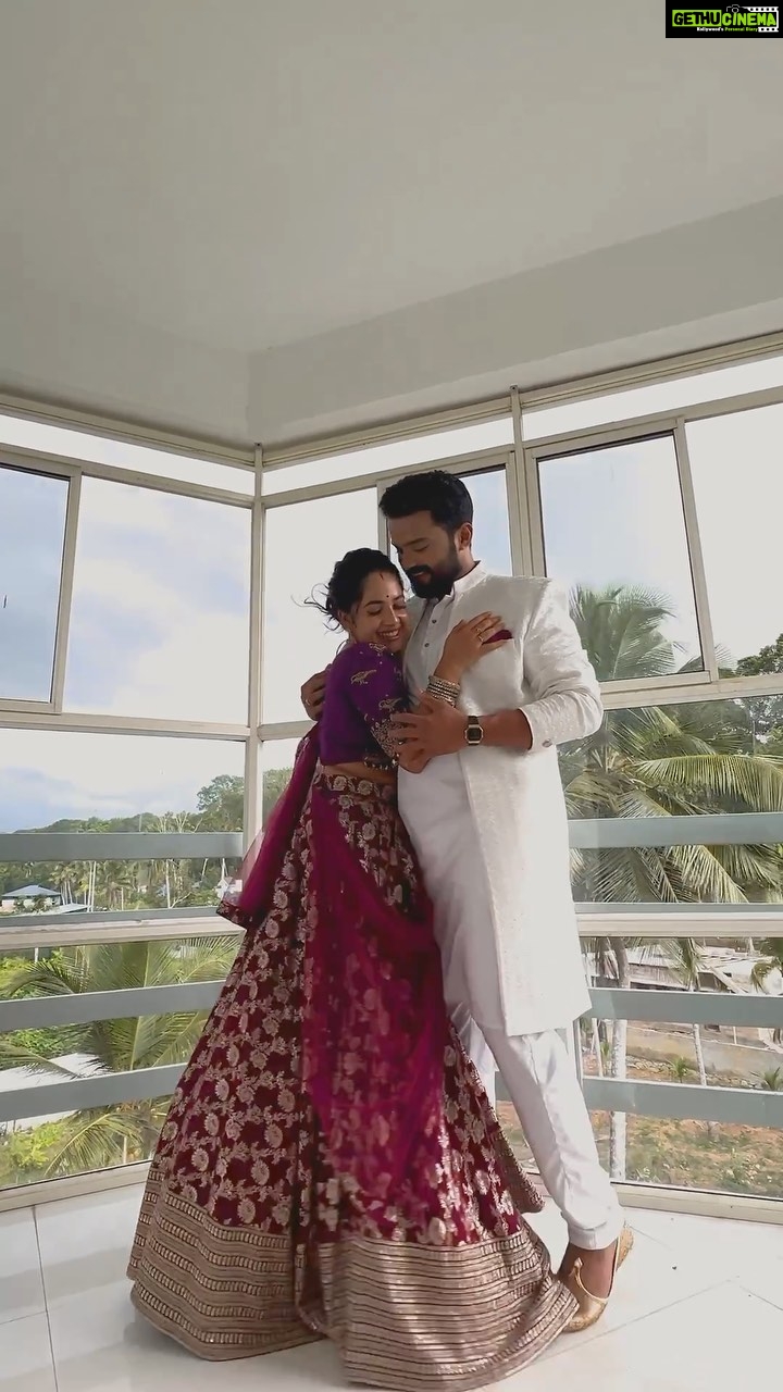 Amrutha Nair - 61.7K Likes - ♥️🦋 @_aju_thomas_
Ma outfit @kefistudio_by_diya
Aju costume @yesbharathweddingcollections
@_.revathi_murali_ thank for video dear ♥️
#location #besties #shoot