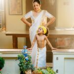 Amrutha Nair Instagram - My Kannan @avni.vineeth Attire @tanirika_collectio Mua @blushingtone_by_veenavineeth Pic @vipinjkumar Ornaments @gem.forher Blouse design @vybhadesignerstudio