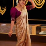 Amrutha Nair Instagram - I loved it 🤍 I draped it ! Saree @varnudais Blouse @vybhadesignerstudio Jewellery @chungath_jewellery MUA @brides_of_deepthi Trivandrum, India