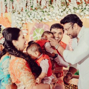 Amulya Instagram - ಹೃತ್ಪೂರ್ವಕ ಧನ್ಯವಾದಗಳು -Heartful thanks 🙏 @darshanthoogudeepashrinivas sir for gracing the occasion of ‘Atharv & Aadhav ‘ naming ceremony and blessing them 😍 #dboss