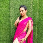Amulya Instagram - ವರಮಹಾಲಕ್ಷ್ಮಿ ಹಬ್ಬದ ಶುಭಾಶಯಗಳು 🌻 Designer : @memsahib_byshachinaheggar