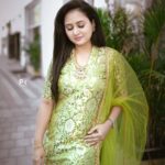 Amulya Instagram - “Be a giver” A giver of love , A giver of good vibes and giver of strength 💚 Photography: @pkstudiophotography