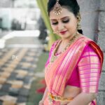 Amulya Instagram - ಹೊಸ ವರ್ಷ ಹಾಗು ಯುಗಾದಿ ಹಬ್ಬದ ಹಾರ್ಧಿಕ ಶುಭಾಶಯಗಳು 🍀 Photography: @pkstudiophotography Jewellery: @gajraj_jewellers Make up: @yathishmakeover03 Blouse: @sanvis_boutique