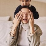 Amy Jackson Instagram - Adorned with a whole lotta love and beautiful @bulgari this Mother’s Day ✨ #Bulgari #Partnership #BecauseofYouIAm #TheWondersofLove #MothersDay Shot by @milianeyes ✨ #AD