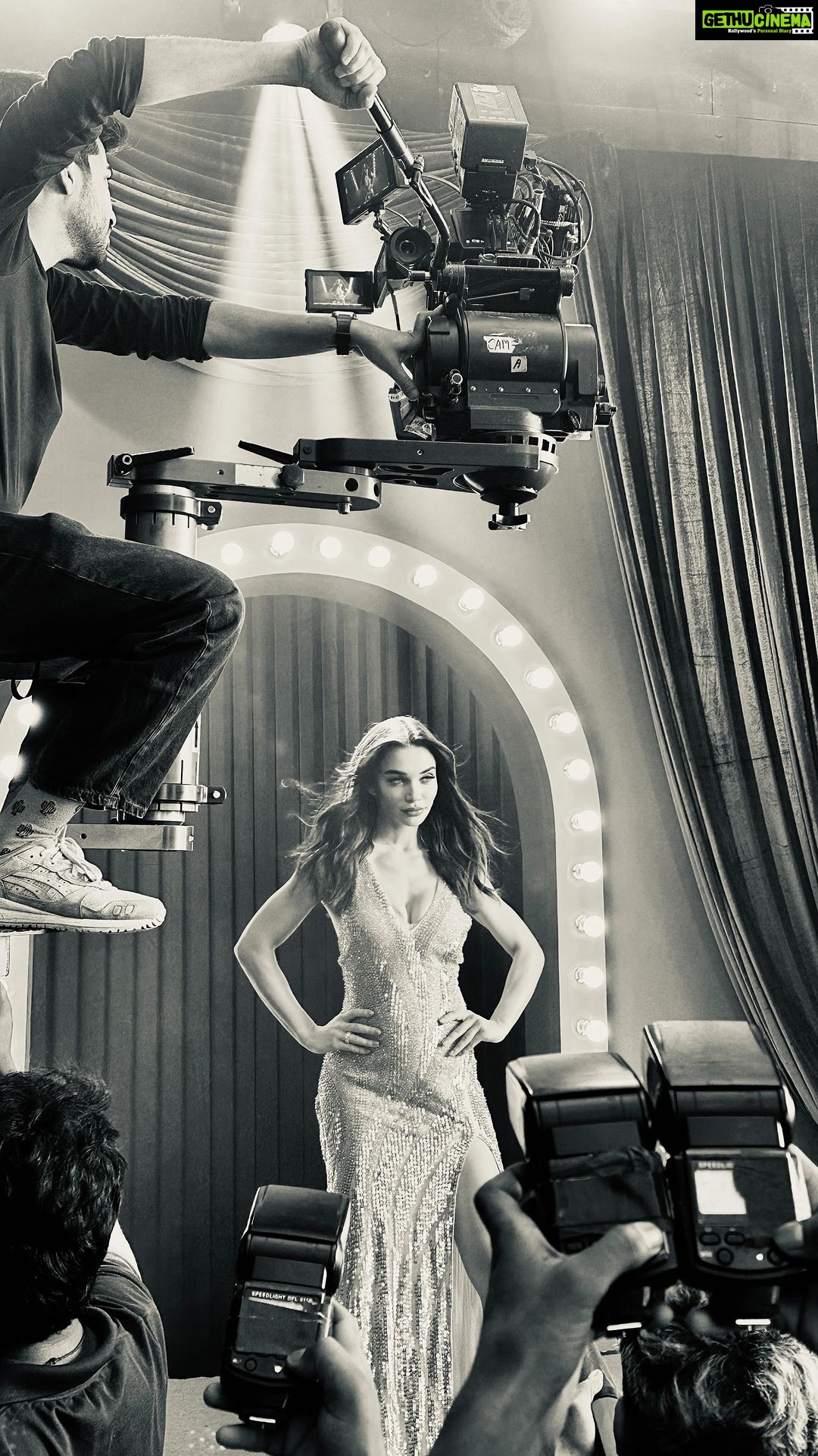 Amy Jackson Instagram - Lights, camera, ACTION - Bora Jogar No BJ ( Nobejotah) - Join me now at http://bora-jogar.club - New safest, fastest online gaming website coming to π§π· from π§π© @bjbora.jogar #apostasonline #apostasesportivas #cassino #CassinoAoVivo #JogosOnline #JogosDeCassino #PartiuGanharGrana #Esportes #VemGanharDinheiro #SorteGrande #SlotsOnline #SorteAoSeuLado #CassinoOnline #DivertimentoGarantido #JogoDaSemana