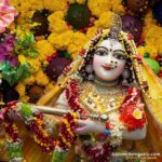 Anagha Bhosale Instagram - Holi Festival - Sri Sri Radha Gopinath ji Shringar Darshan #iskconchowpatty #iskconchowpatty🛕 #gopinath2023 #iskontemple #mumbai #happyholi #holifestival #2023 ISKCON Chowpatty - Sri Sri Radha Gopinath Temple