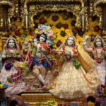 Anagha Bhosale Instagram - Holi Festival - Sri Sri Radha Gopinath ji Shringar Darshan #iskconchowpatty #iskconchowpatty🛕 #gopinath2023 #iskontemple #mumbai #happyholi #holifestival #2023 ISKCON Chowpatty - Sri Sri Radha Gopinath Temple