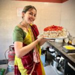 Anagha Bhosale Instagram - When u decorate a cake 🍰 & it turns out to be actually good …🫡 Honouring (eating) this sanctified prasadam is the basis of bhakti-yoga and helps one to make tangible spiritual advancement. Sharing and distributing prasadam is also very important! @govardhan_ecovillage Govardhan Eco Village (GEV) - Sri Radha Vrindavanbihari Temple, Mumbai.