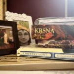 Anagha Bhosale Instagram - What my bed side desk looks like…. The moment I open my eyes in the morning I come closer to my true happiness….then my rest of the day goes magical 💙🦚 #shrikrishna #srilaprabhupada #jaigurudev Govardhan Eco Village (GEV) - Sri Radha Vrindavanbihari Temple, Mumbai.