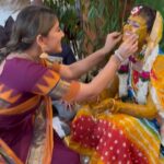 Anagha Bhosale Instagram - Vedic wedding, it’s so beautiful when u see two Vaishnavas come together to serve better… Every action in life can be done as a yagya / offering to krishna if you have the right consciousness 💙🙏🏻🦚 . May krishna & Radha Madanmohan bless you & prabhuji with lots of devotional services @vaishnavshakuntala Going to miss you at Maan mandir 🙌🏻🙏🏻💙 Govardhan Eco Village (GEV) - Sri Radha Vrindavanbihari Temple, Mumbai.