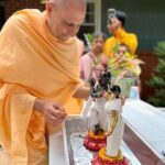 Anagha Bhosale Instagram - Jai Gurudev 🙏🏻