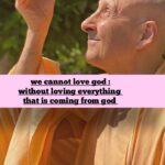 Anagha Bhosale Instagram - We cannot love god without loving everything that is coming from god 🦚♥️ #rns #gurudev