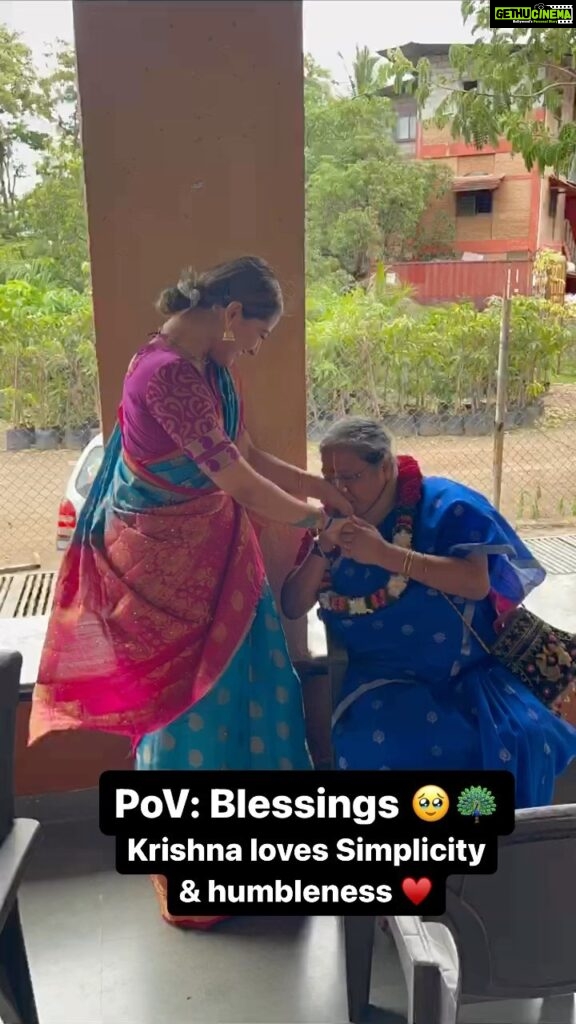 Anagha Bhosale Instagram - Krishna loves simplicity & humbleness #devoteeassociation is very precious 🥹🦚♥️ Start chanting #harekrishnaharekrishnakrishnakrishnahareharehareramahareramaramaramaharehare